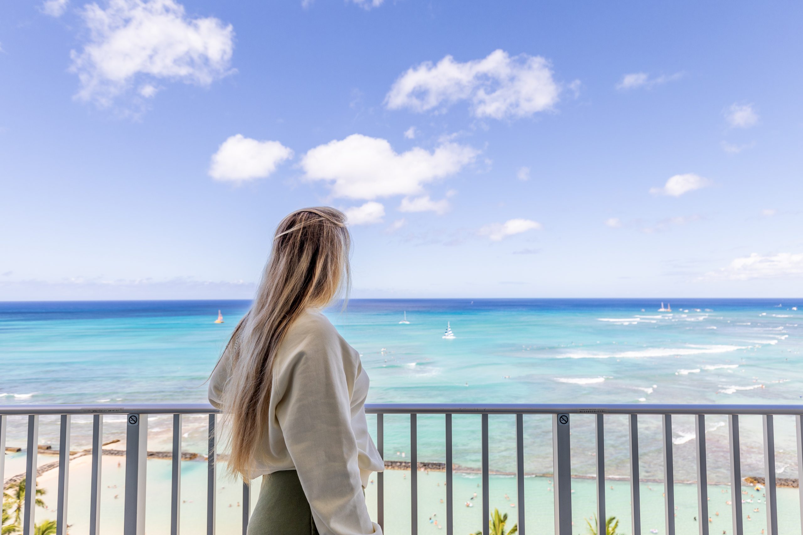 Alohilani Resort | Best Hotels Waikiki | Catherine Chicotka