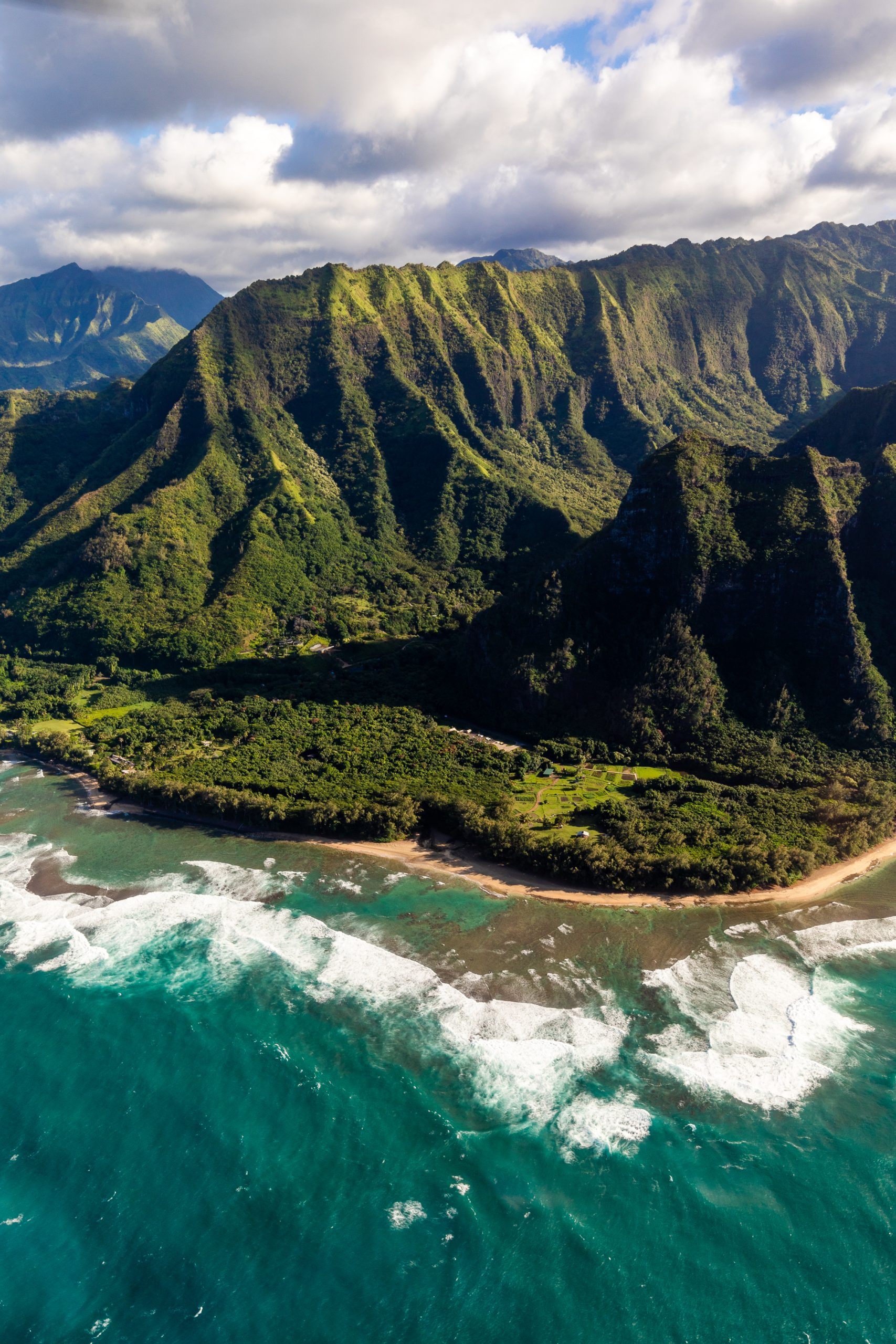 Kauai Helicopter Tour: Jurassic Falls with Island Helicopters | Best Kauai Helicopter Tour | Island Helicopters | Napali Coast | Waimea Canyon | Jurassic Falls | Manawaiopuna Falls | Catherine Chicotka