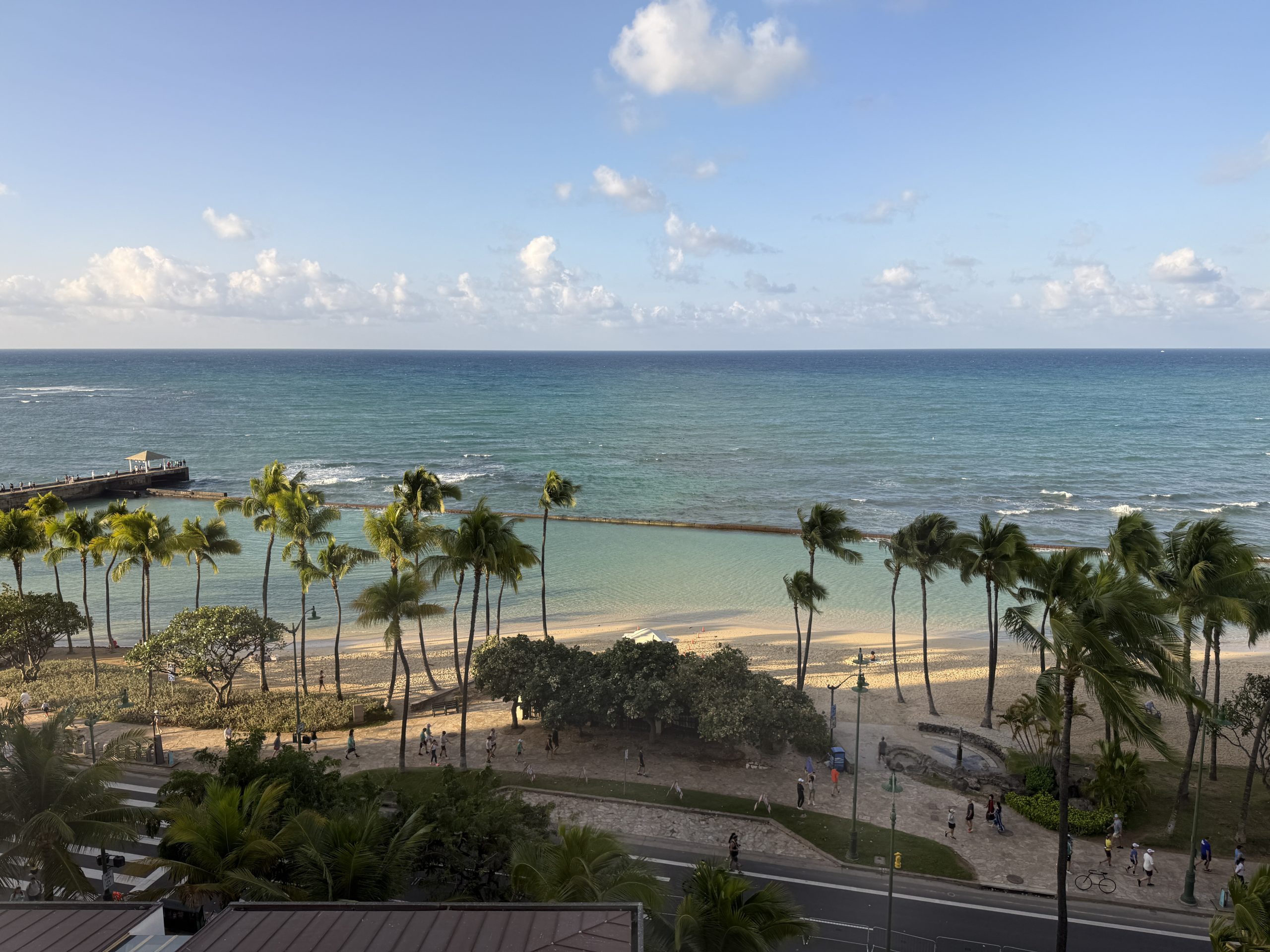 Best Oceanfront Hotels in Oahu | Waikiki Beach Marriott Resort & Spa | Catherine Chicotka